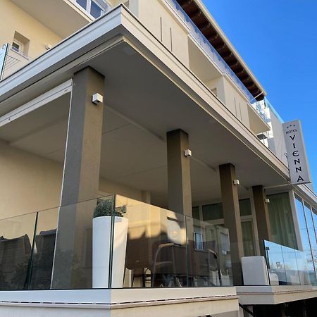 Hotel Vienna Rivazzurra Rimini Dış mekan fotoğraf