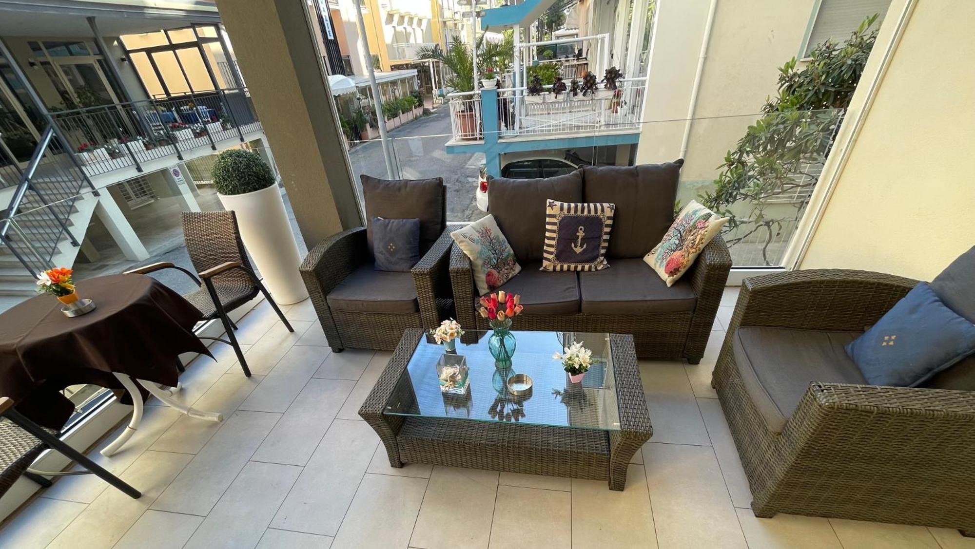 Hotel Vienna Rivazzurra Rimini Dış mekan fotoğraf