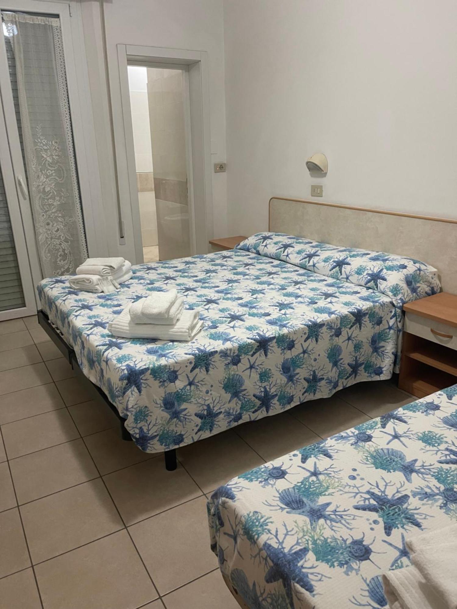 Hotel Vienna Rivazzurra Rimini Dış mekan fotoğraf
