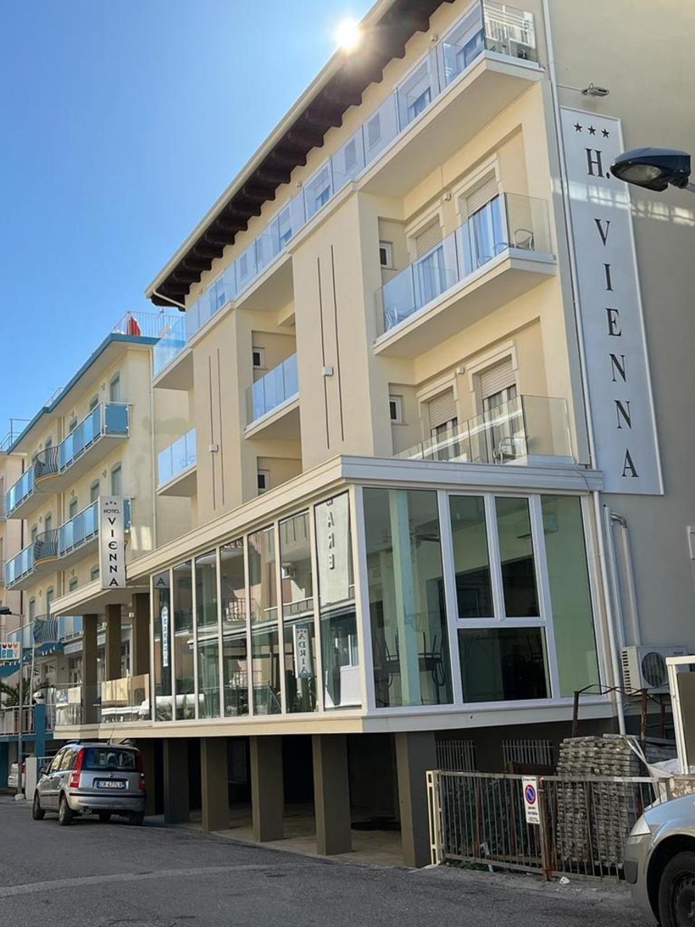 Hotel Vienna Rivazzurra Rimini Dış mekan fotoğraf